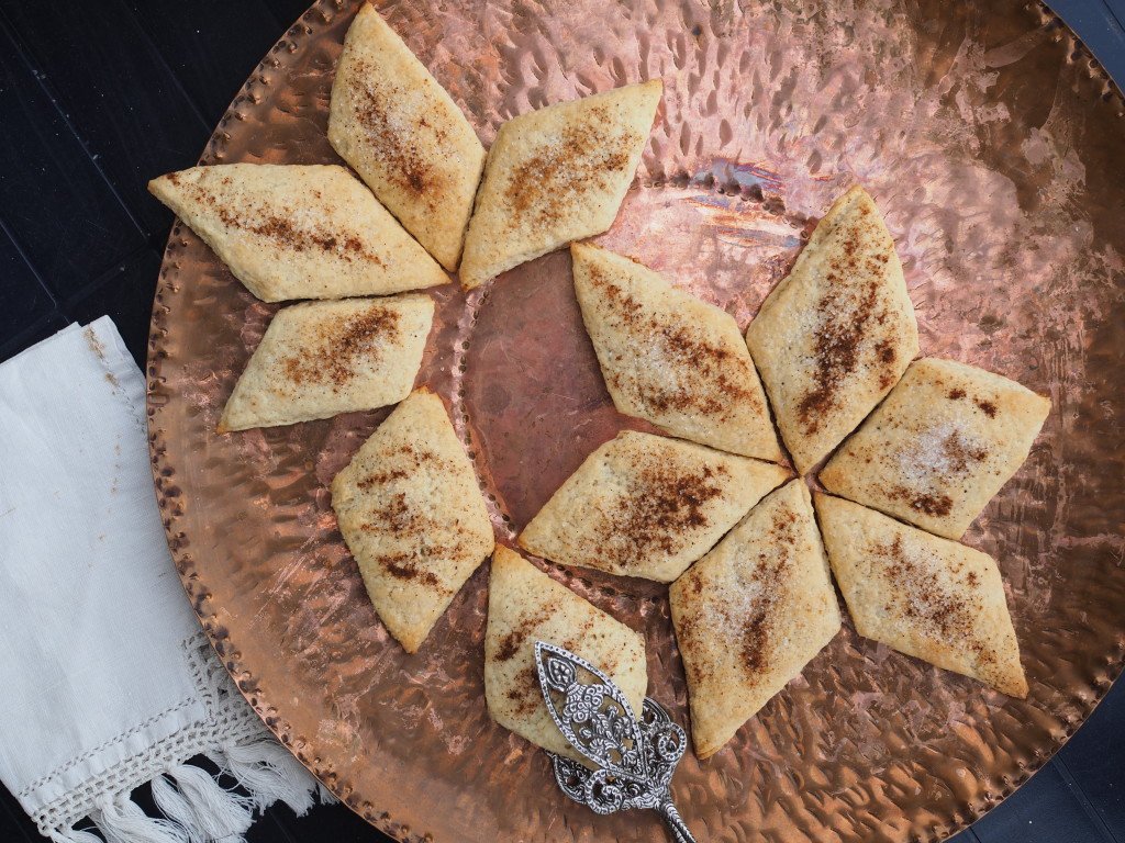 Snipp - Norwegian 'collar' cookies